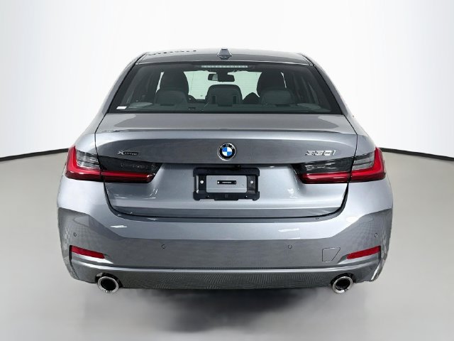 New 2026 BMW 330i xDrive Sedan w/ Premium Package AWD/4WD image 6