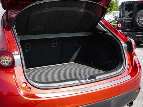 Used 2015 MAZDA MAZDA3 s Grand Touring FWD image 34