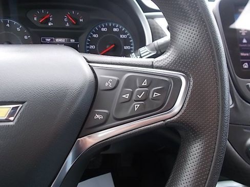 Used 2023 Chevrolet Malibu LT image 15