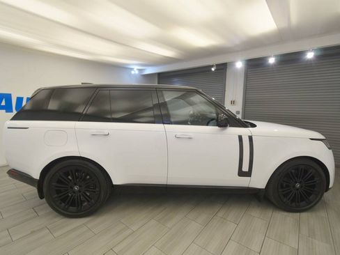 Used 2023 Land Rover Range Rover SE AWD/4WD image 6