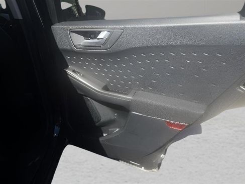 Used 2020 Ford Escape SE AWD/4WD image 25