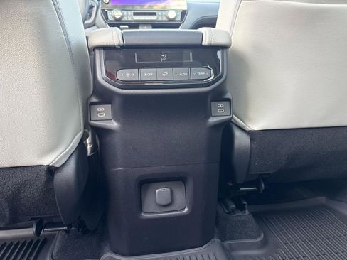 Used 2026 Toyota Grand Highlander XLE image 25