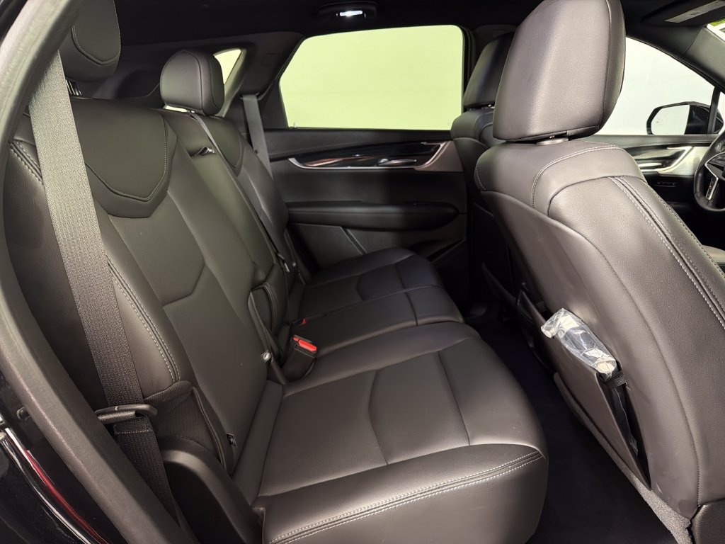 Used 2023 Cadillac XT5 Premium Luxury AWD/4WD image 23