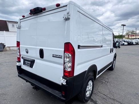 Used 2025 RAM ProMaster 2500 w/ Quick Order Package 22G SLT FWD image 8