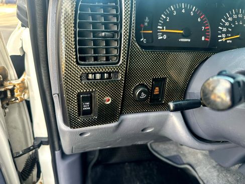 Used 1999 Toyota Tacoma 4x4 Xtracab V6 image 28