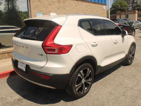Used 2021 Volvo XC40 T5 Inscription w/ Advanced Package image 4