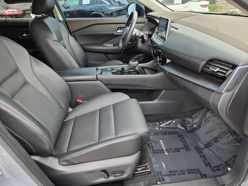 Certified 2021 Nissan Rogue SL FWD image 19