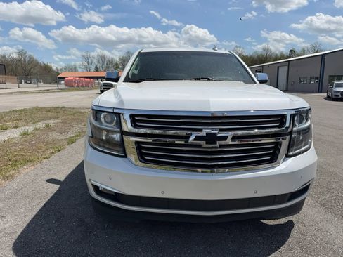 Used 2018 Chevrolet Suburban Premier image 6