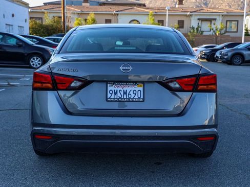 Used 2024 Nissan Altima 2.5 S FWD image 5