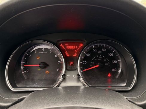 Used 2014 Nissan Versa Note SV image 3