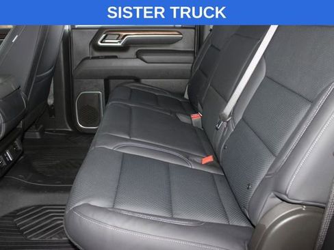 Used 2025 Chevrolet Silverado 2500 LT AWD/4WD image 21