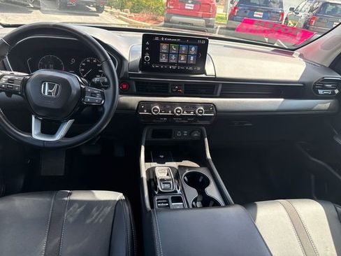 Certified 2025 Honda Pilot EX-L image 25