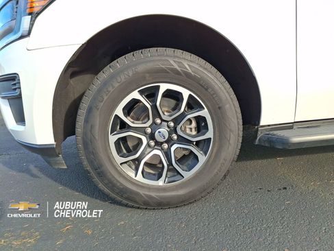 Used 2024 Ford Expedition XLT AWD/4WD image 28