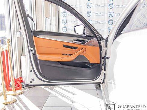 Used 2019 BMW M5 w/ Executive Package image 35