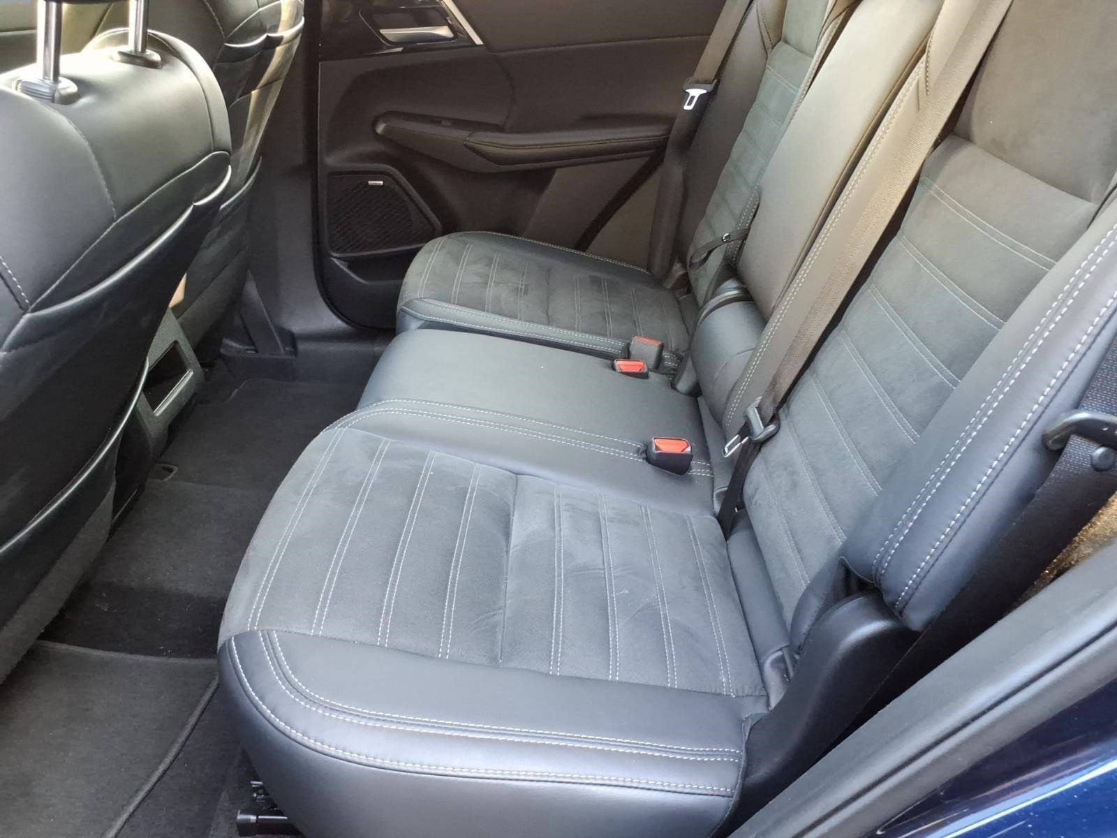 Used 2025 Mitsubishi Outlander SE AWD/4WD image 6
