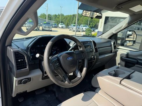 Used 2018 Ford F250 XL RWD image 16