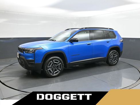 New 2026 Jeep Cherokee Laredo AWD/4WD image 1