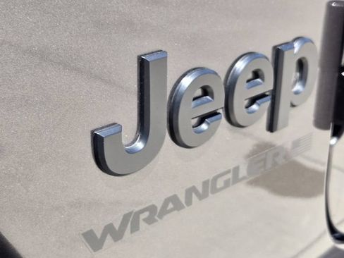 Certified 2025 Jeep Wrangler Unlimited Sport AWD/4WD image 11
