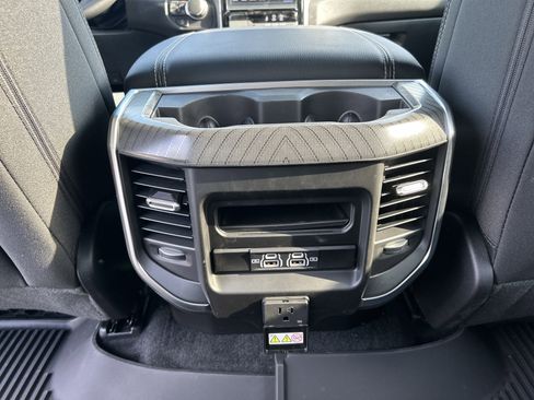 New 2026 RAM 1500 4x4 Crew Cab image 58