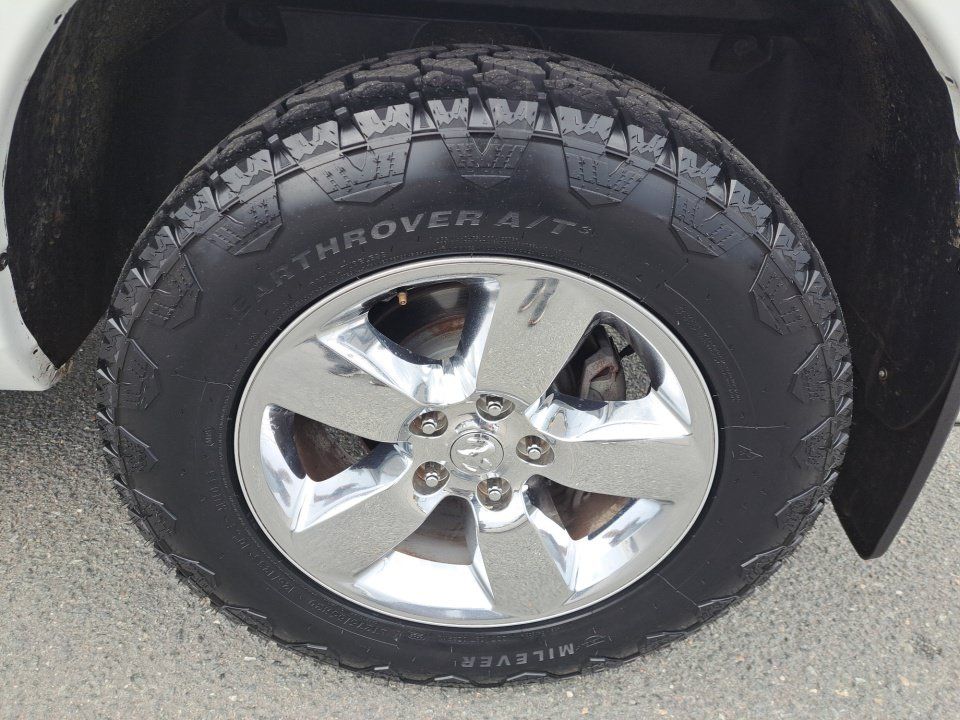 Used 2016 RAM 1500 Tradesman w/ Chrome Appearance Group RWD image 25