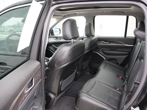 Used 2022 Jeep Grand Cherokee Limited 4xe image 17