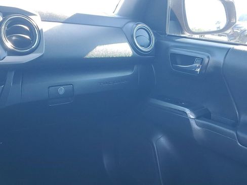 Used 2023 Toyota Tacoma TRD Off-Road image 26