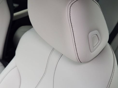 New 2026 Acura RDX SH-AWD image 14