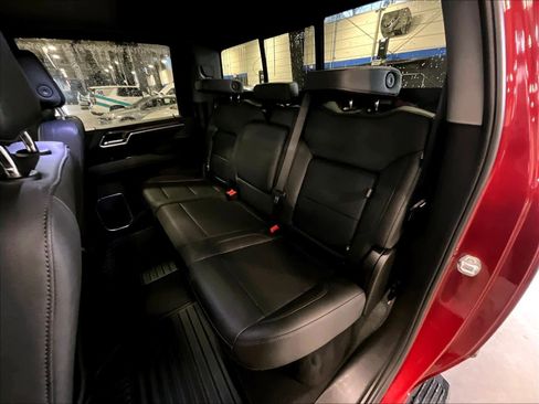 Used 2025 Chevrolet Silverado 2500 LTZ w/ LTZ Premium Package image 15