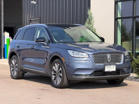 Used 2022 Lincoln Corsair Reserve w/ Equipment Group 201A AWD/4WD image 4