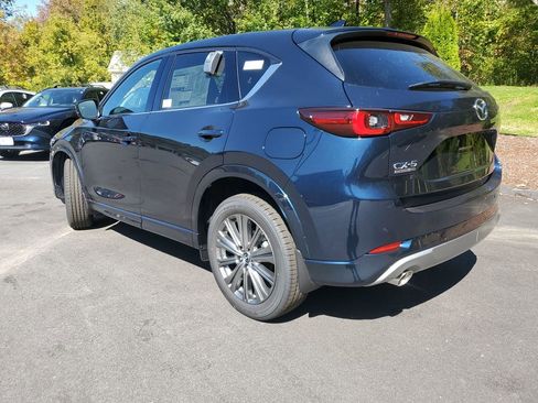 New 2025 MAZDA CX-5 Signature image 3