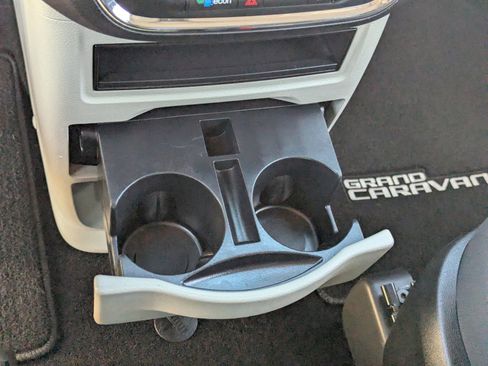 Used 2017 Dodge Grand Caravan SE w/ Power Window Group image 24