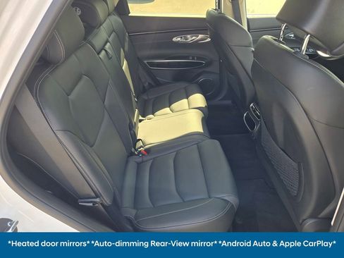 Used 2025 Genesis GV70 2.5T AWD/4WD image 17