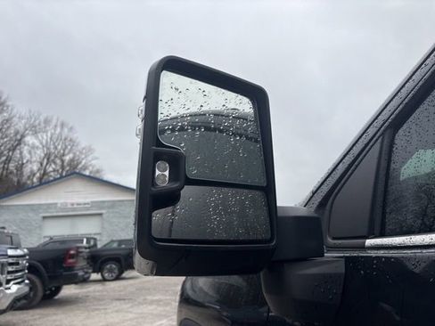Used 2024 Chevrolet Silverado 3500 High Country w/ High Country Premium Package image 10