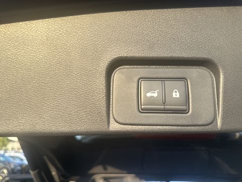 Certified 2024 Nissan Rogue SV w/ SV Premium Package FWD image 19