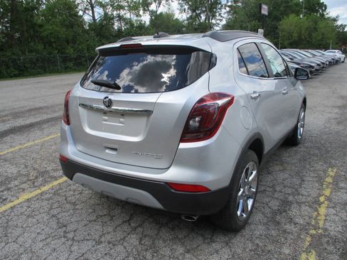 Used 2019 Buick Encore Essence w/ Experience Buick Package AWD/4WD image 3