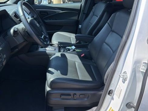 Used 2023 Honda Passport EX-L image 5