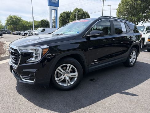 Used 2022 GMC Terrain SLE w/ Driver Convenience Package FWD image 5