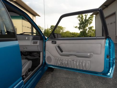 Used 1993 Ford Mustang Cobra RWD image 28