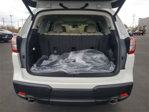 New 2025 Subaru Ascent Limited w/ Popular Package #2 image 8