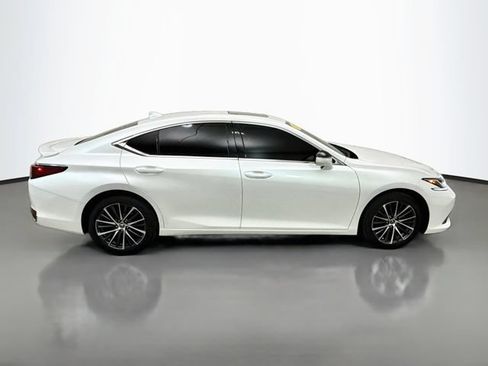 Used 2025 Lexus ES 300h w/ Premium Package FWD image 8
