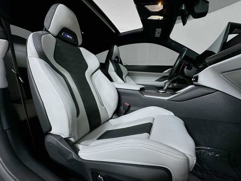 Used 2025 BMW M4 Competition image 27