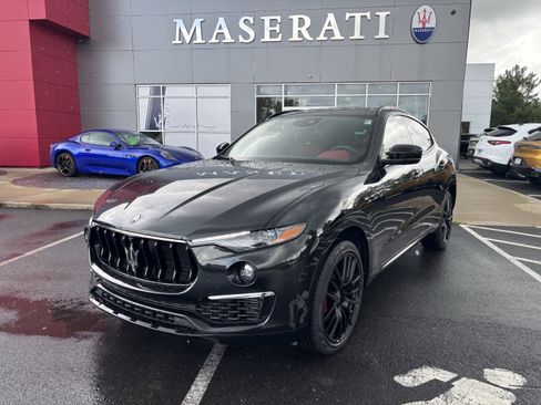 Used 2022 Maserati Levante GT AWD/4WD image 1