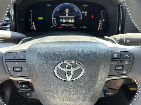 New 2026 Toyota Camry SE FWD image 26