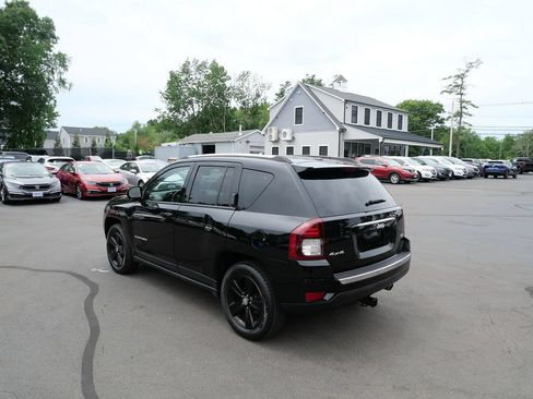 Used 2017 Jeep Compass High Altitude AWD/4WD image 5