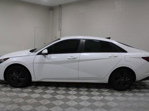 Used 2022 Hyundai Elantra SEL w/ Convenience Package image 8