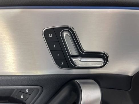 Used 2025 Mercedes-Benz CLA 250 image 31