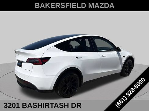 Used 2022 Tesla Model Y Long Range AWD/4WD image 5