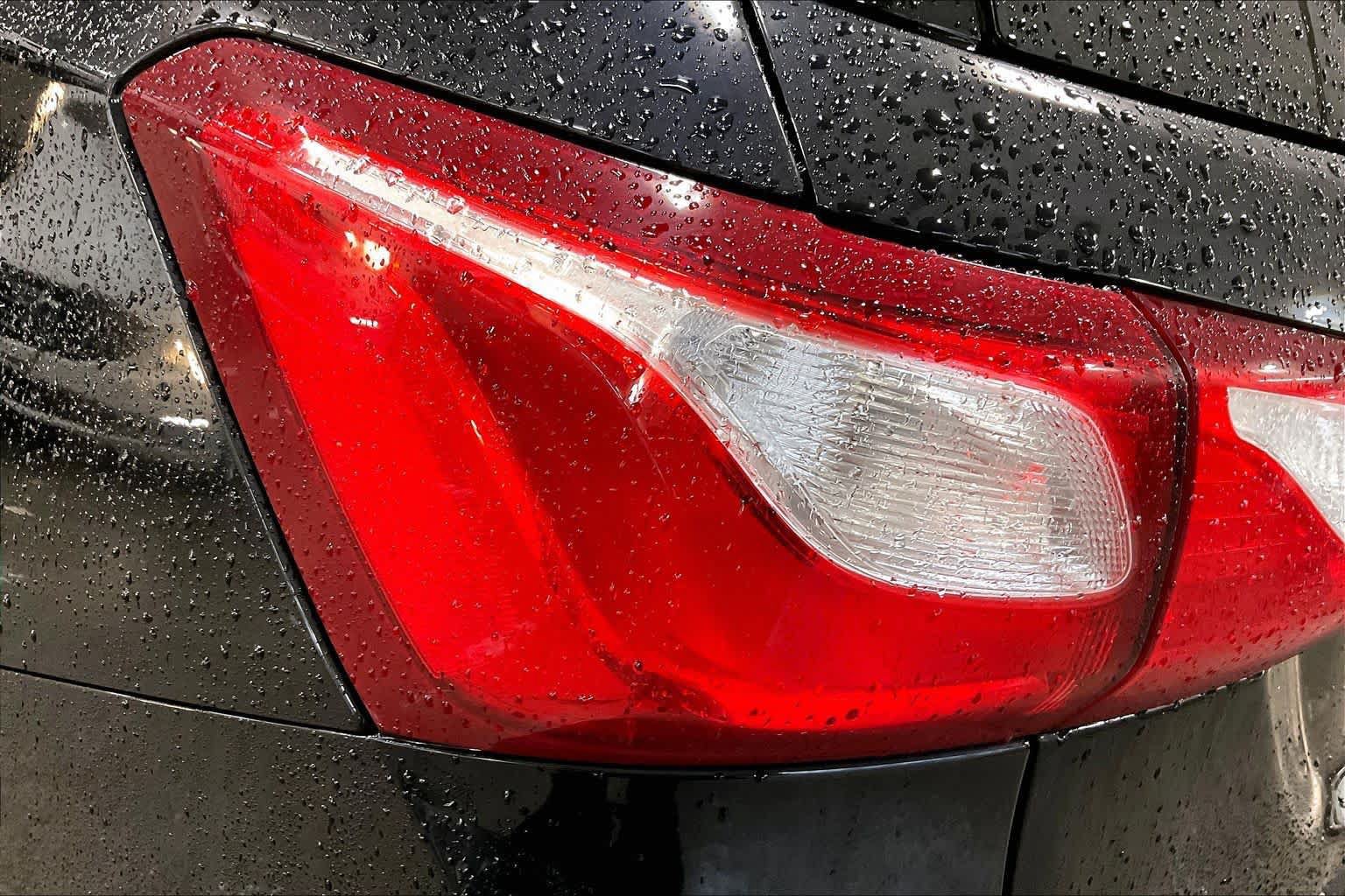Used 2020 Chevrolet Equinox Premier AWD/4WD image 29