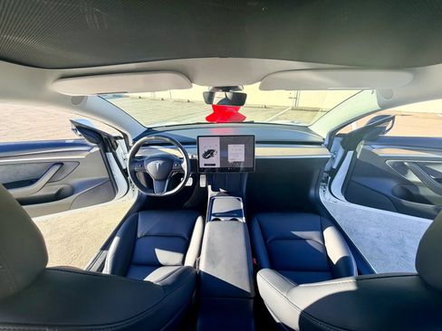Used 2021 Tesla Model 3 Performance AWD/4WD image 35