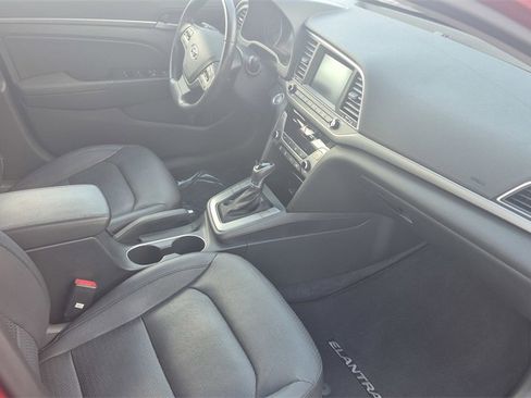 Used 2017 Hyundai Elantra Limited image 14